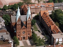 St. Mariendom Hamburg (Luftbild)